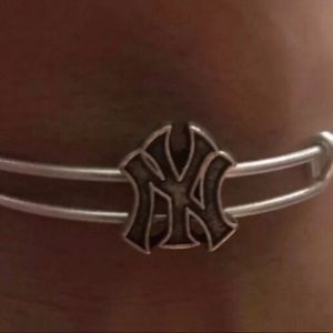 NY New York yankee silver bangle